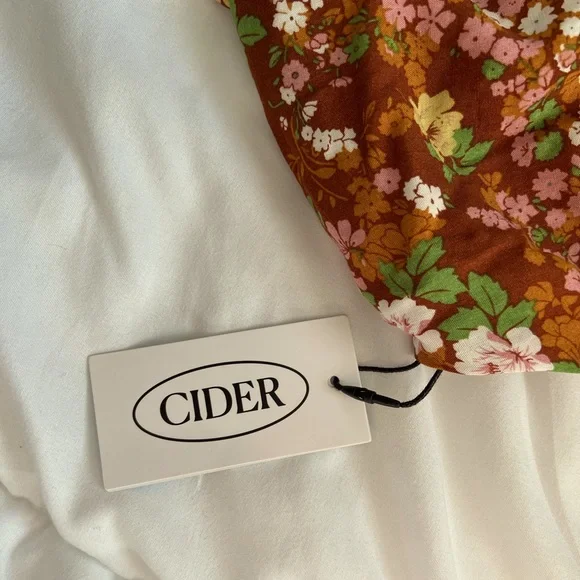 NWT Cider Floral Top - Picture 4 of 4